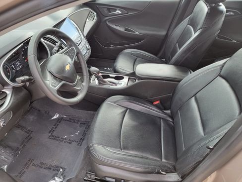 Used 2022 Chevrolet Malibu RS FWD image 17