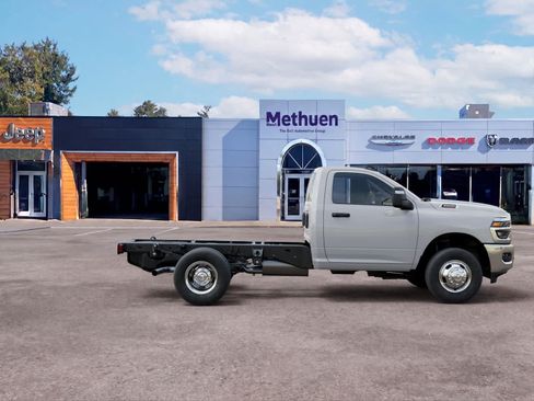 New 2026 RAM 3500 Tradesman w/ Chrome Appearance Group A AWD/4WD image 21