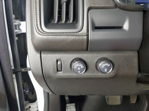 Used 2021 GMC Canyon Denali image 26