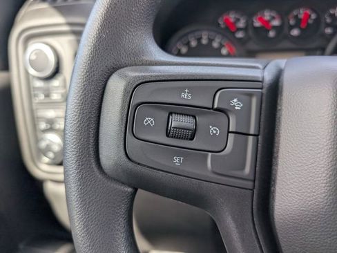 Used 2023 Chevrolet Silverado 1500 Custom image 18