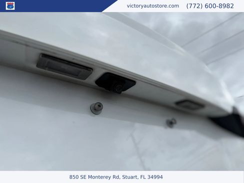 Used 2020 Nissan Versa SV FWD image 52