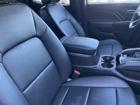 Used 2025 GMC Canyon Elevation w/ Convenience Package image 27