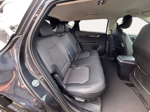 Used 2025 Kia EV6 Light AWD/4WD image 11