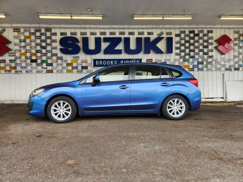 Used 2014 Subaru Impreza 2.0i Premium w/ All-Weather Package w/CVT AWD/4WD image 5