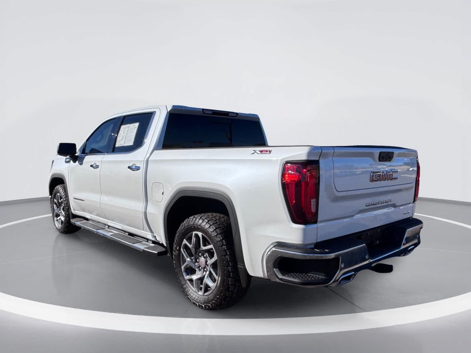 Used 2024 GMC Sierra 1500 SLT w/ SLT Premium Plus Package AWD/4WD image 6