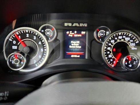 Used 2021 RAM 1500 Big Horn image 12