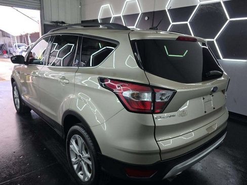 Used 2018 Ford Escape SE AWD/4WD image 4
