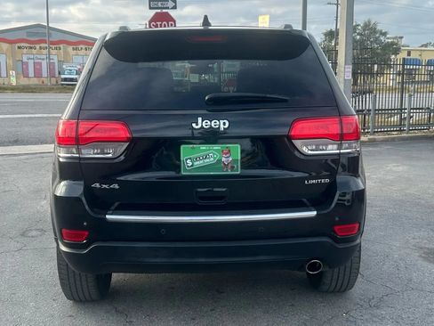 Used 2017 Jeep Grand Cherokee Limited AWD/4WD image 5