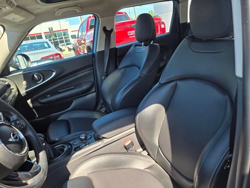 Used 2017 MINI Cooper Clubman ALL4 AWD/4WD image 9