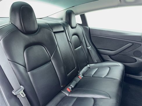 Used 2022 Tesla Model 3 Long Range image 52