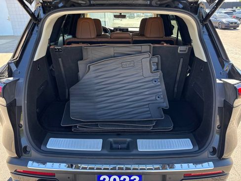 Used 2023 INFINITI QX60 Sensory w/ Vision Package AWD/4WD image 35