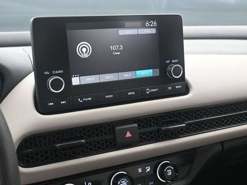 Used 2025 Honda HR-V LX image 11