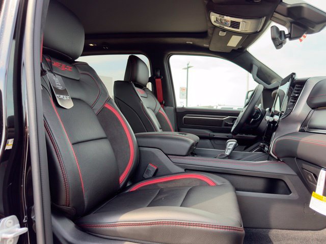 Used 2027 RAM 1500 4x4 Crew Cab image 19