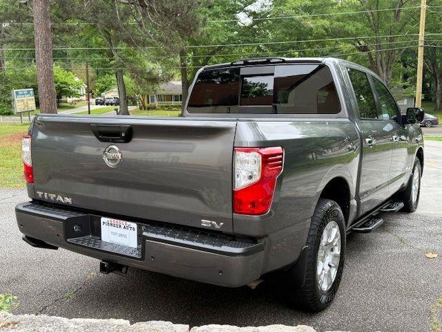 Used 2021 Nissan Titan SV w/ SV Convenience Package RWD image 23