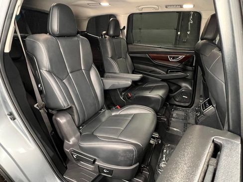 Used 2025 Subaru Ascent Touring w/ Popular Package #2 AWD/4WD image 27