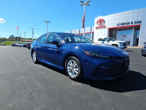 Certified 2025 Toyota Camry LE w/ Convenience Package FWD image 1