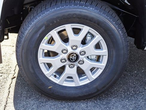 Used 2026 Toyota Tacoma SR5 image 14