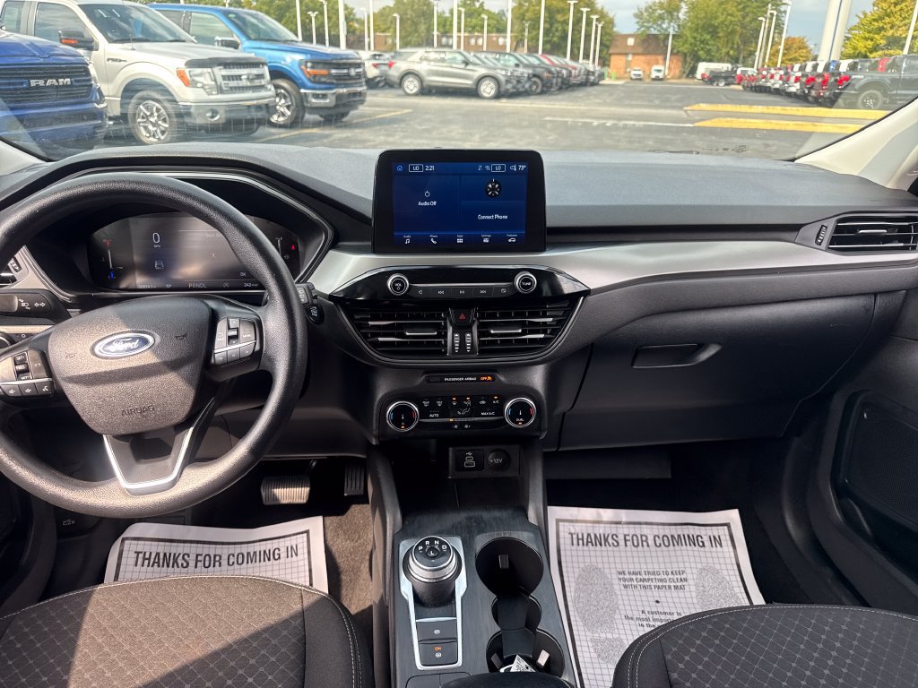 Used 2025 Ford Escape Active AWD/4WD image 17
