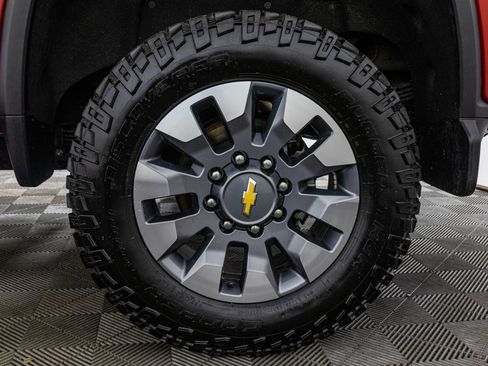 Used 2024 Chevrolet Silverado 2500 LT w/ All Star Edition image 51