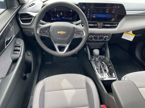 New 2026 Chevrolet TrailBlazer LT w/ Convenience Package FWD image 14