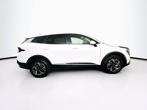 Used 2025 Kia Sportage LX image 10
