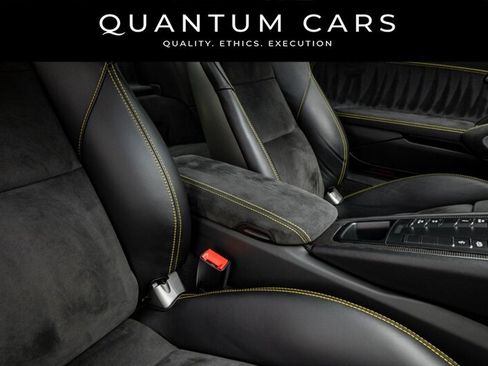 Used 2018 Porsche 911 GT3 RWD image 34