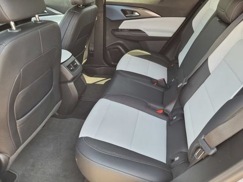 Certified 2024 Chevrolet Equinox EV LT w/ LPO, Active Package FWD image 11