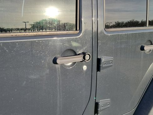 Used 2017 Jeep Wrangler Unlimited Sport w/ Max Tow Package image 27