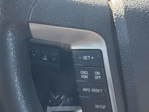 Used 2011 Ford Fusion SE FWD image 17