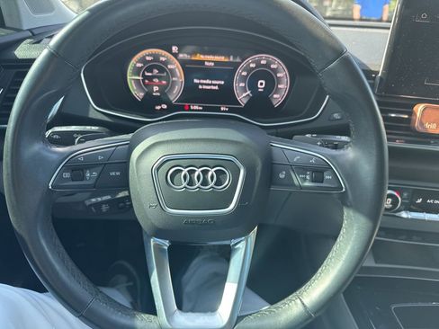 Used 2021 Audi Q5 e Premium Plus w/ Premium Plus Package AWD/4WD image 19