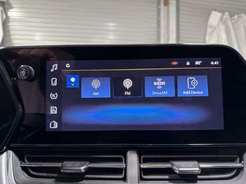 Used 2025 Chevrolet Trax LT w/ LT Convenience Package FWD image 33