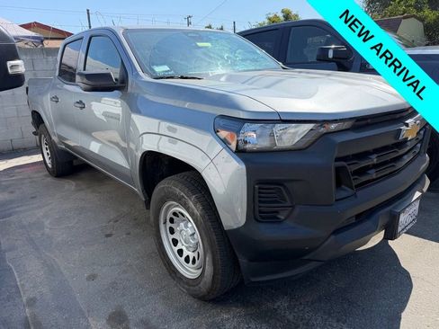 Used 2024 Chevrolet Colorado W/T RWD image 2