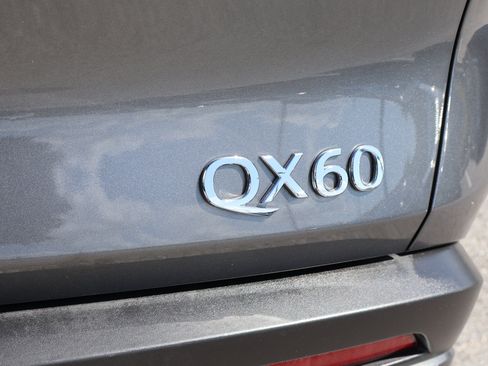 Certified 2025 INFINITI QX60 Pure FWD image 9