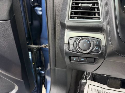 Used 2019 Ford Explorer Platinum AWD/4WD image 26