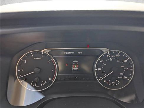 Used 2025 Nissan Rogue SV FWD image 7