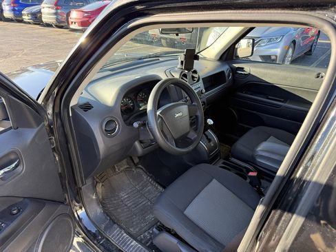 Used 2009 Jeep Patriot Sport image 6