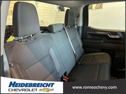 Used 2024 Chevrolet Silverado 1500 LT AWD/4WD image 31