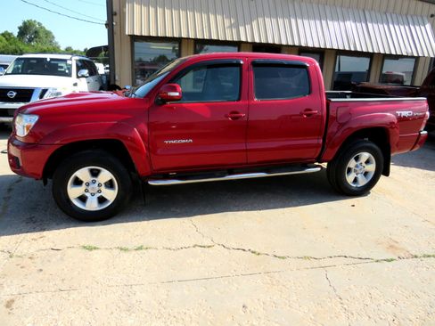 Used 2015 Toyota Tacoma TRD Pro image 34