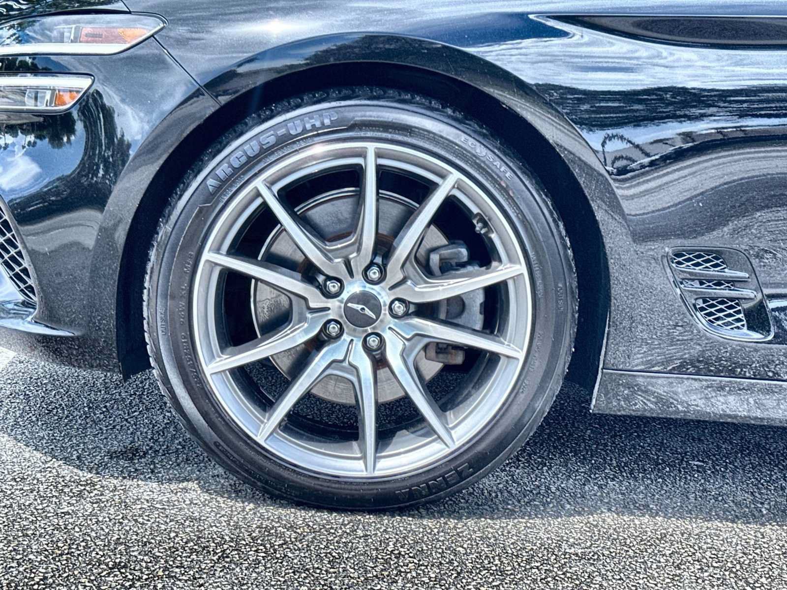 Used 2023 Genesis G70 2.0T RWD image 11
