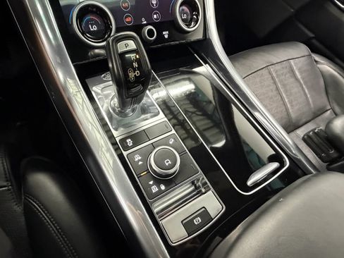 Used 2018 Land Rover Range Rover Sport HSE Dynamic AWD/4WD image 32