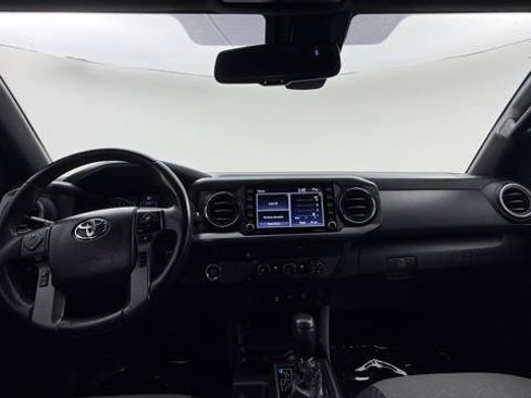 Used 2020 Toyota Tacoma TRD Sport RWD image 22
