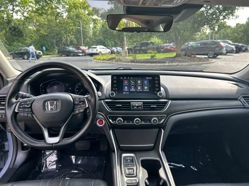 Used 2021 Honda Accord Touring image 12