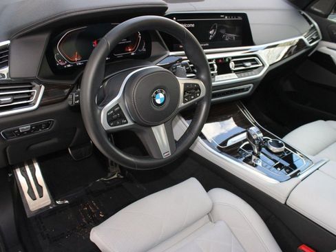 Used 2023 BMW X5 xDrive40i w/ Executive Package image 4