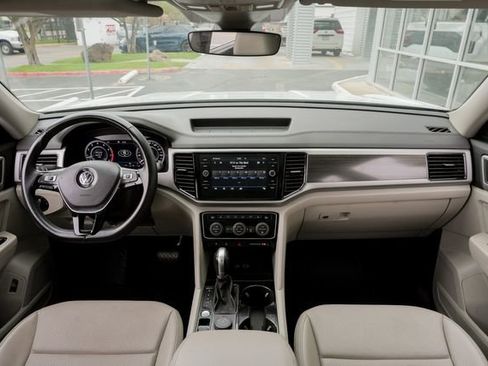 Used 2019 Volkswagen Atlas SEL image 44