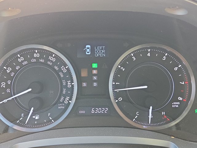 Used 2014 Lexus IS 350C w/ Luxury Package RWD image 10