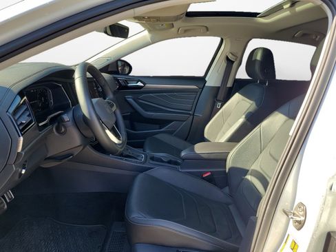 Certified 2023 Volkswagen Jetta SEL image 11