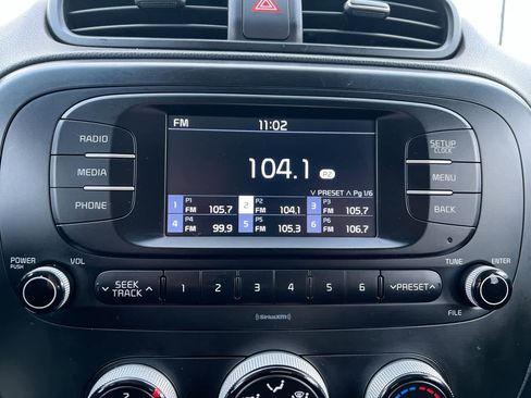 Used 2017 Kia Soul image 16