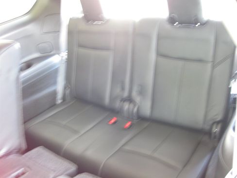 Used 2020 Nissan Pathfinder SV w/ Cargo Package FWD image 30