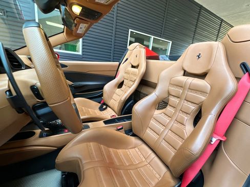 Used 2020 Ferrari 488 Pista Spider RWD image 5