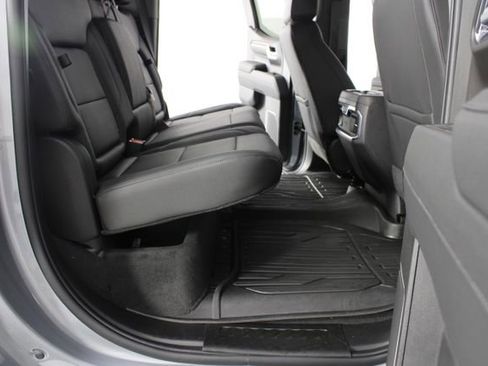 New 2026 GMC Sierra 1500 SLT image 22